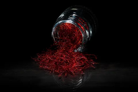 تصویر 4 از زعفران نیم مثقالی اصیل برای مصارف خانگی